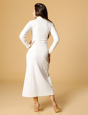 Платье "Лапша" миди с воротником-стойкой молочное | Интернет-магазин Knitman