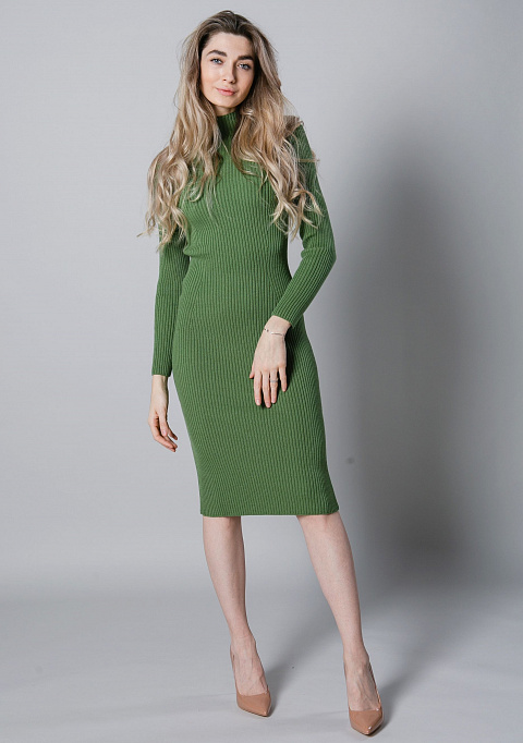 Трикотажное платье миди с воротником-стойкой зеленое | Интернет-магазин Knitman