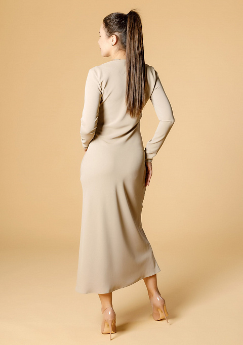 Платье по косой из крепа бежевый | Интернет-магазин Knitman