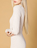 Трикотажное платье миди с разрезом пудровое | Интернет-магазин Knitman