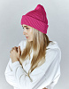 Трикотажная шапка бини в рубчик цвета фуксии | Интернет-магазин Knitman