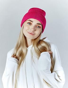 Купить женские головные уборы в интернет-магазине недорого от GroupPrice