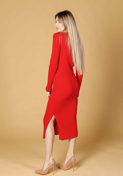 Трикотажное платье миди с разрезом красное | Интернет-магазин Knitman